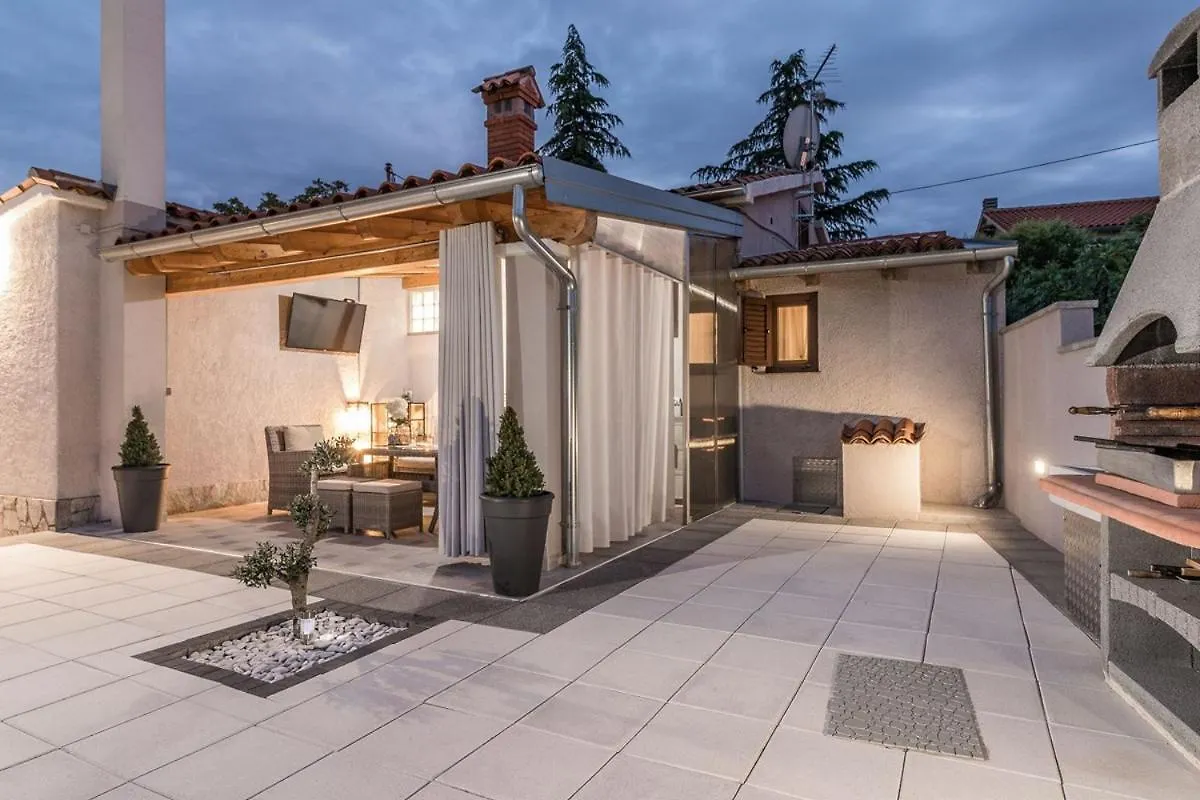 Holiday home Villa Paola Vodnjan