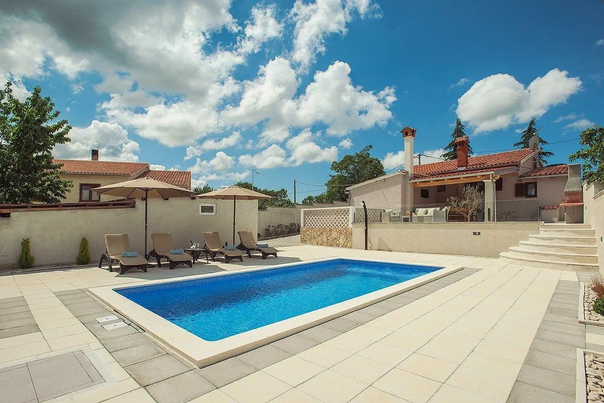 Holiday home Villa Paola Vodnjan
