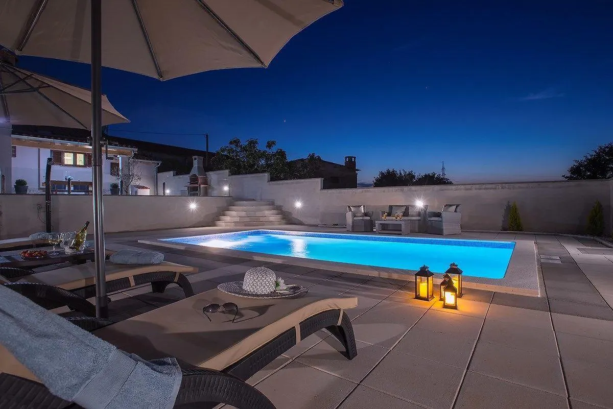 Holiday home Villa Paola Vodnjan